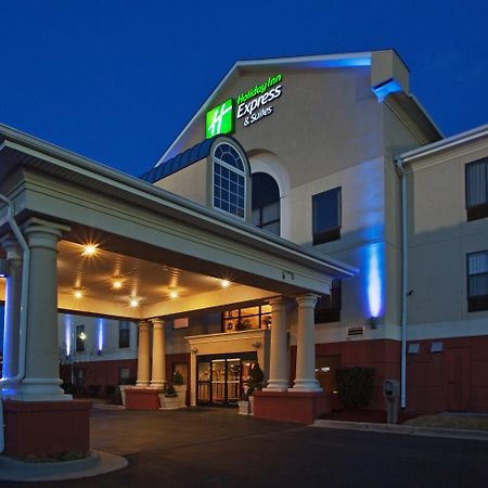 Holiday Inn Express Hotel & Suites Laurinburg By Ihg Exteriör bild