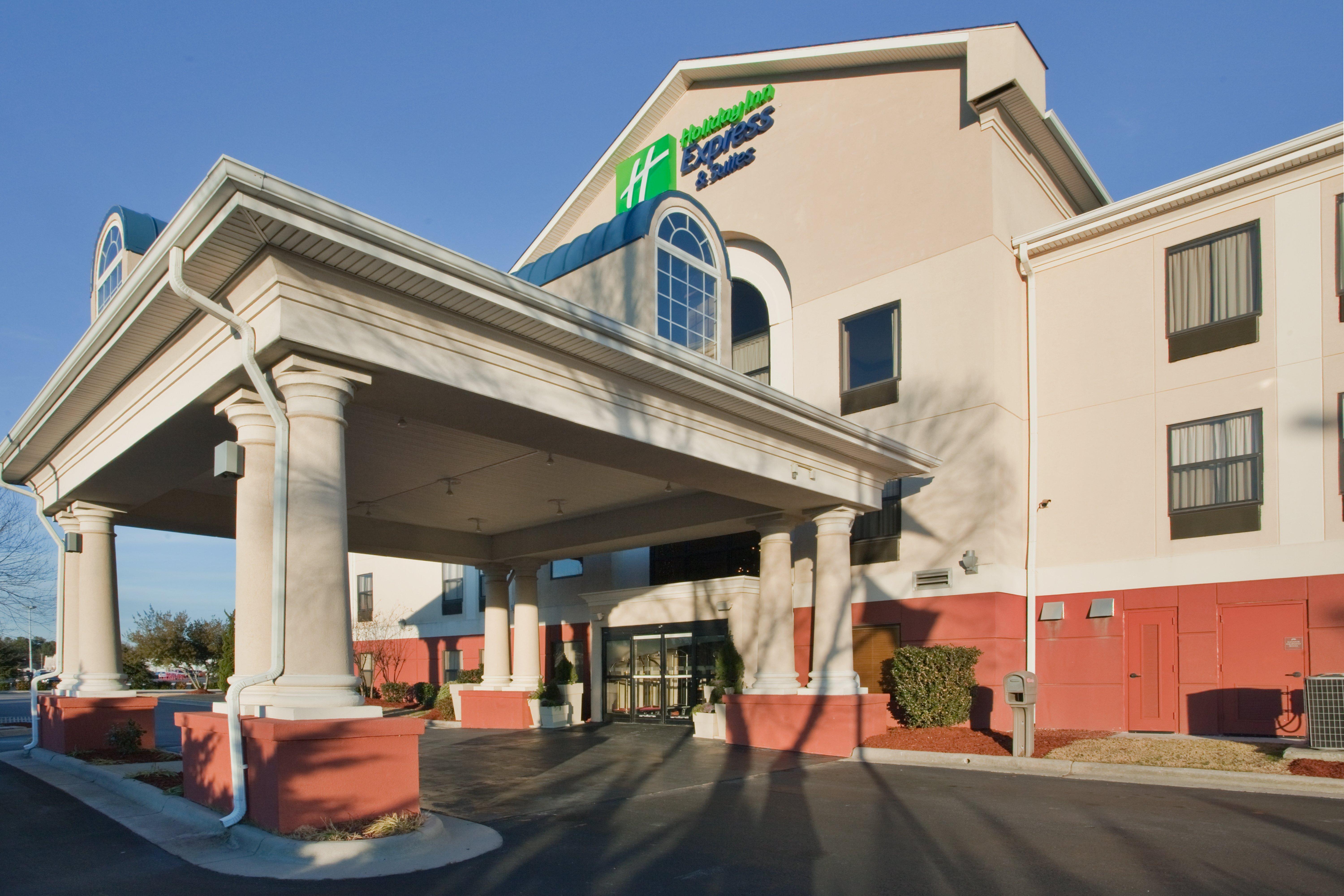 Holiday Inn Express Hotel & Suites Laurinburg By Ihg Exteriör bild