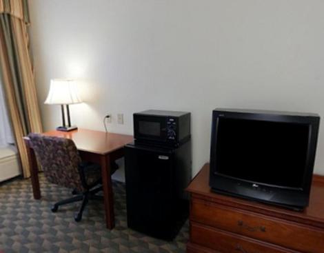 Holiday Inn Express Hotel & Suites Laurinburg By Ihg Exteriör bild