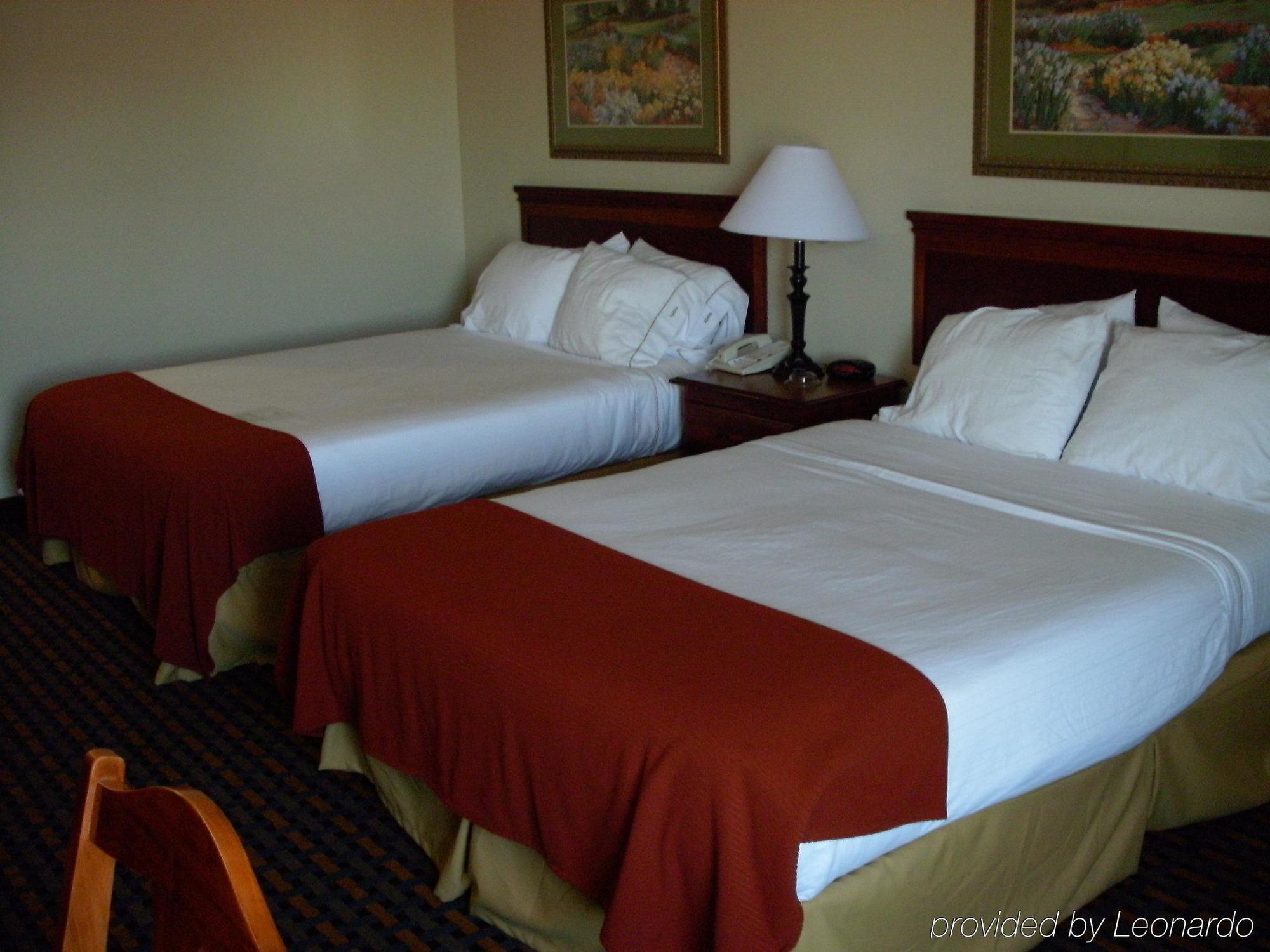 Holiday Inn Express Hotel & Suites Laurinburg By Ihg Rum bild